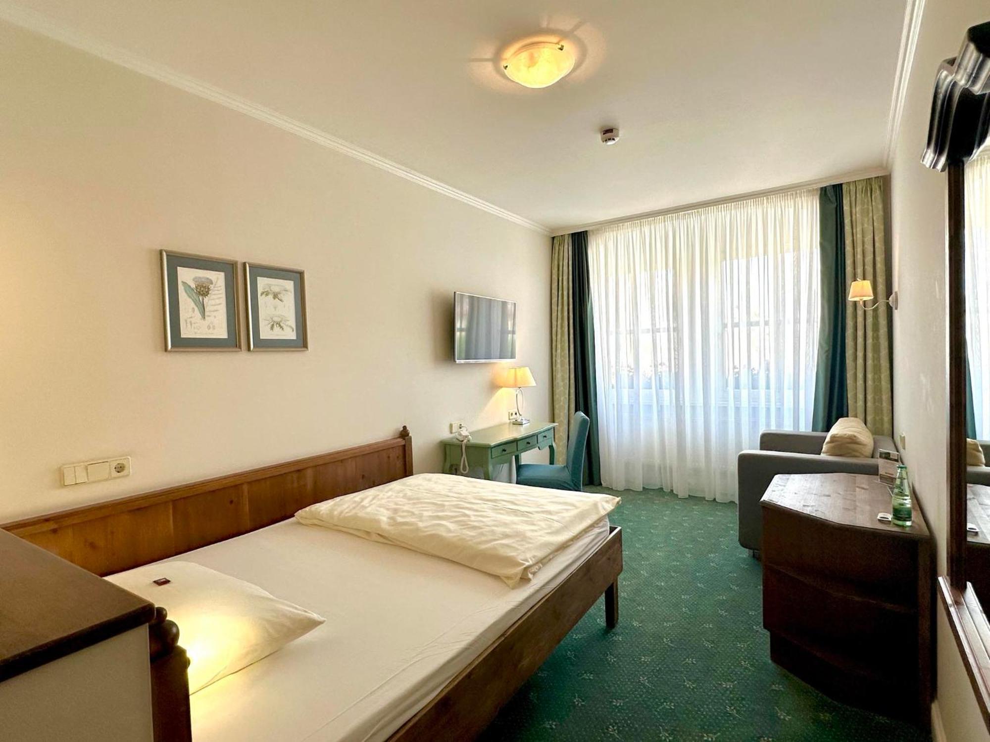 Hotel Unstruttal Freyburg Esterno foto